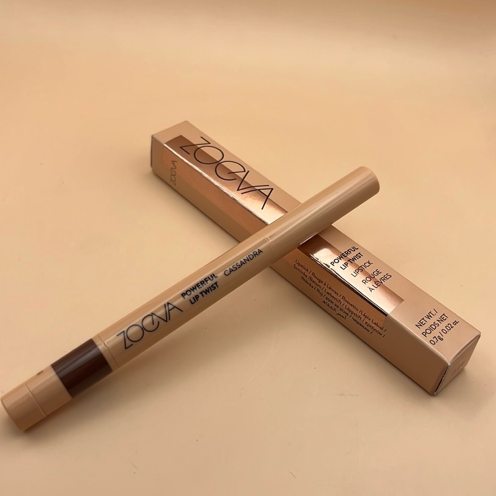 ZOEVA - Powerful Lip Twist